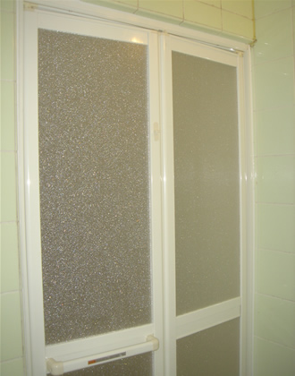 �������܃h�A