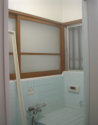 �������܃h�A