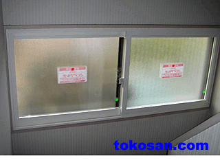 ������t��