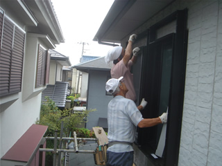 �������