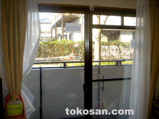 �X�y�[�V�A�֎�ւ���