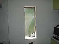 �����ʊi�q