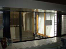 �X�y�[�V�A